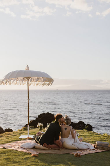 Wailea-Maui-Beach-Elopement13_1000 - Roam Elopements